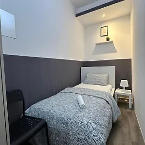 Traveller Partition In Al Barsha 1 Near Metro Dubai