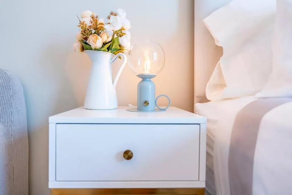 Best Place 2B Dubai Apartment