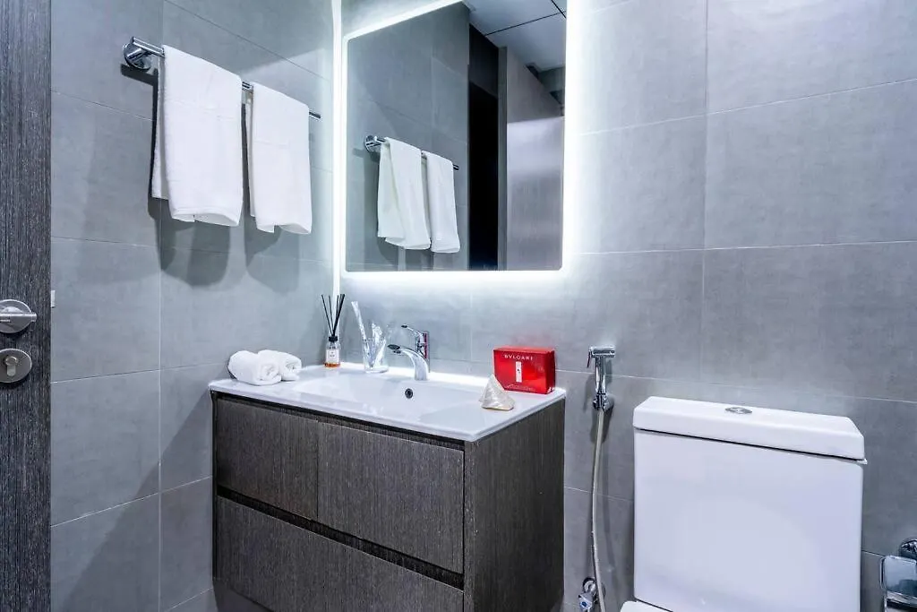 Best Place 2B Dubai Apartment
